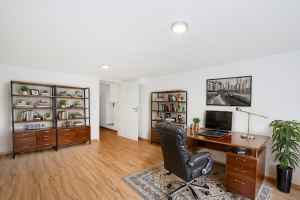 Arbeitszimmer virutelle Möblierung