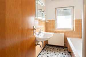 Badezimmer EG