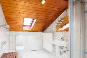 Badezimmer DG