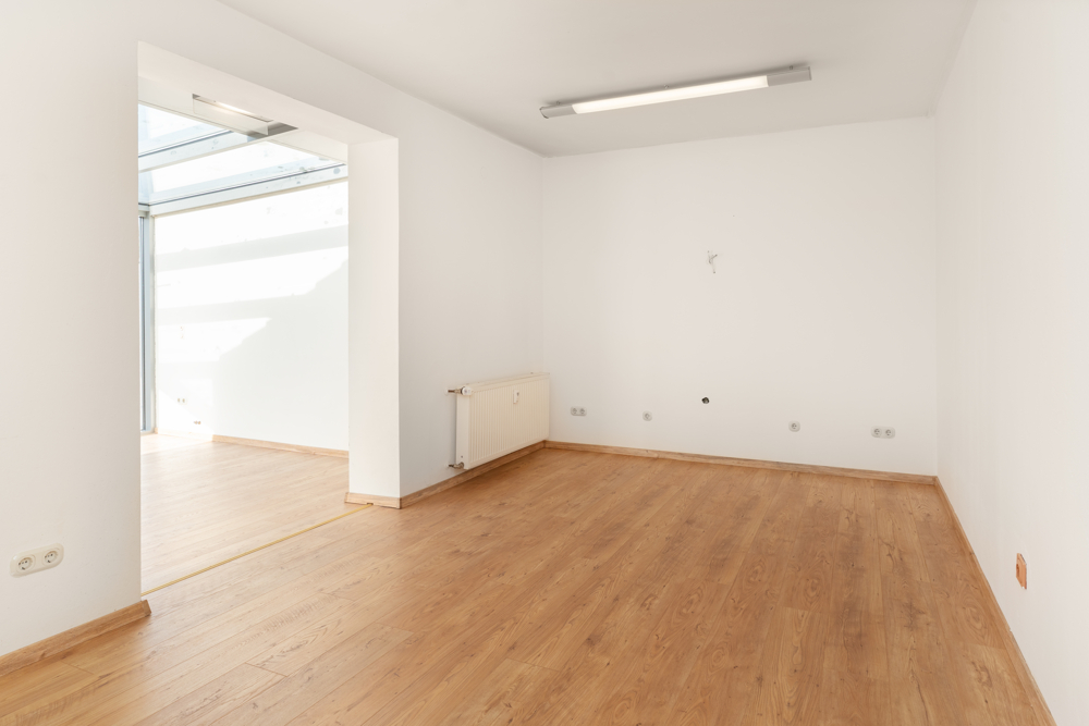 Gast/Büro